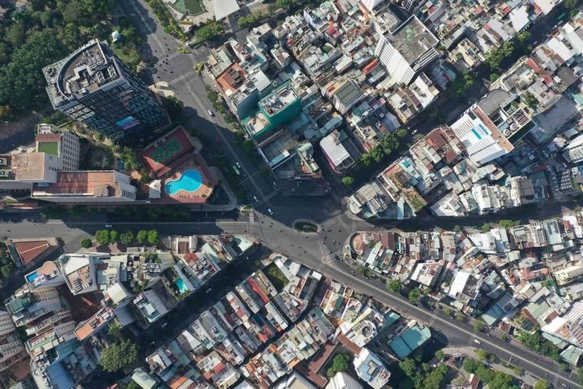 Mua nhà 2023: Chờ lãi suất giảm hay trú ẩn lạm phát?